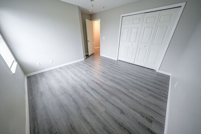 Building Photo - SPACIOUS 4 BEDROOM 2.5 BATH TWO STORY CLERMONT HOME