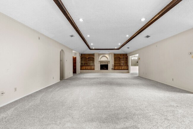 Building Photo - 4010 Paraguay Cir