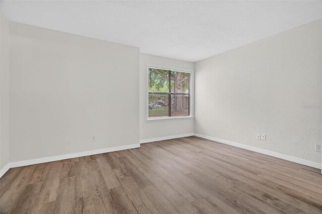 Building Photo - 2929 Antique Oaks Cir