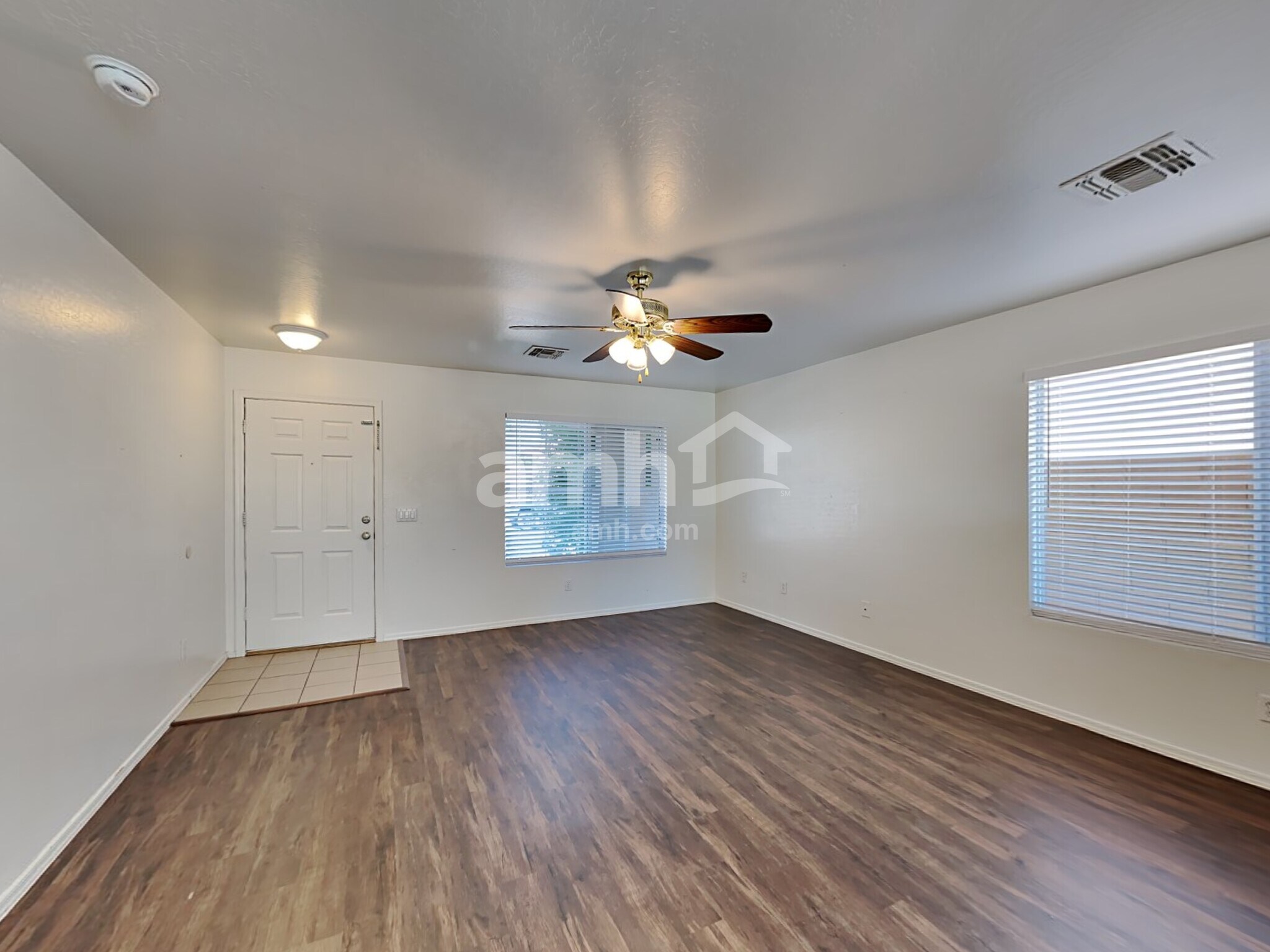 Building Photo - 1511 S 219th Ln