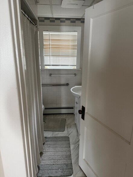 Building Photo - 1 Fowell Ave