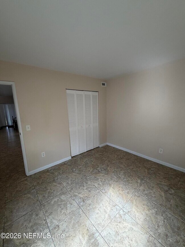Building Photo - 1225 Songbird Ln