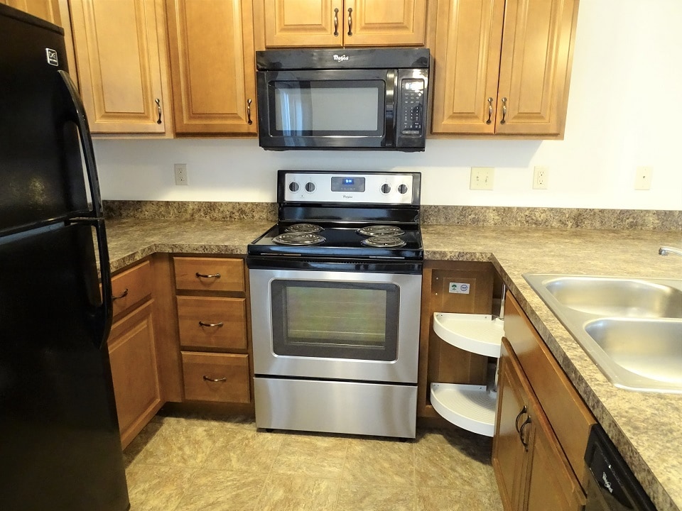 Building Photo - 243 Limestone Dr