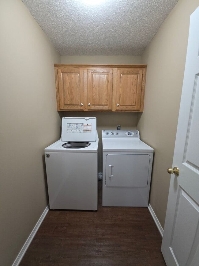 Building Photo - 4230 Tanya Cir