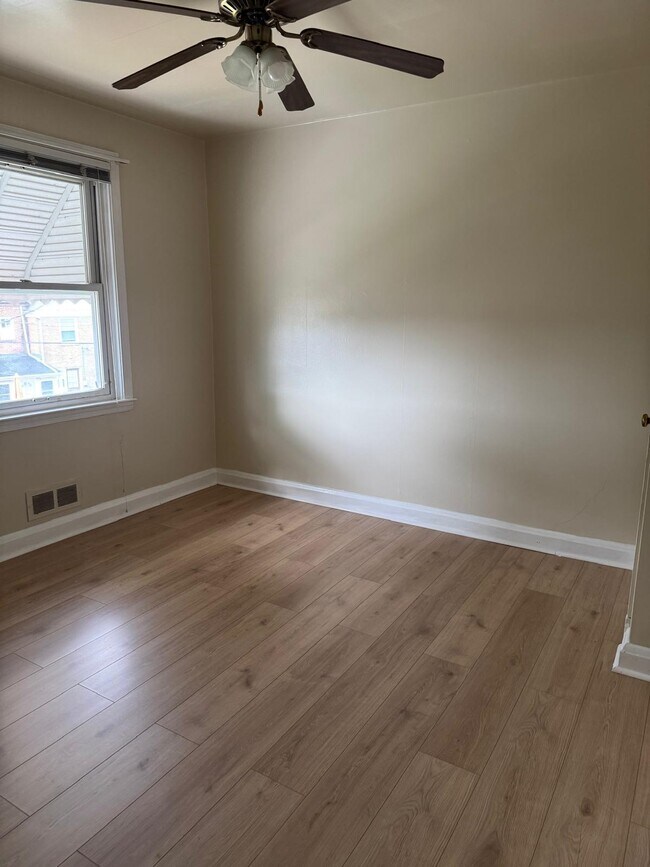 Building Photo - 4413 Parkton St