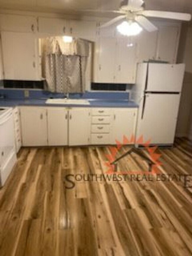 Building Photo - Charming 2 Bed 2 Bath home in Texico