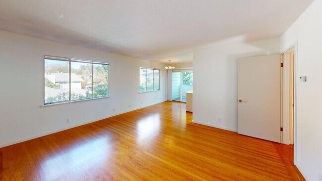 Building Photo - 207 Kent Ave