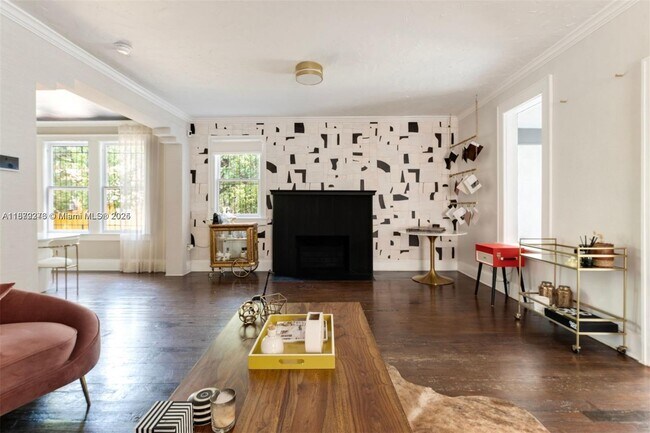 Building Photo - 177 NE 44th St