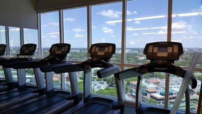 Building Photo - 2889 McFarlane Rd