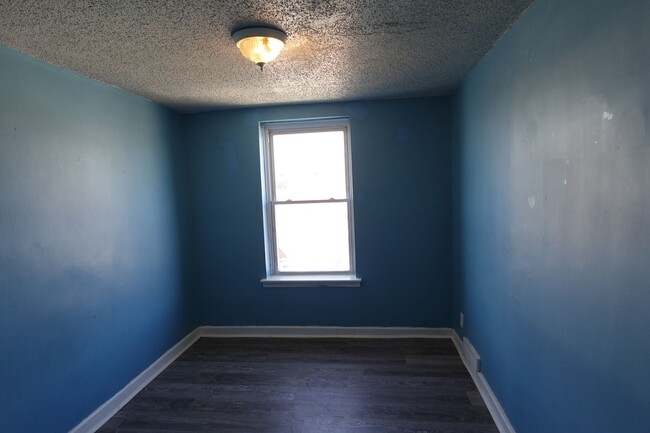 Building Photo - 7268 Leonard St