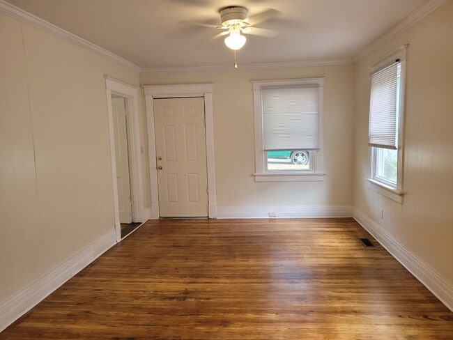 Building Photo - Beautiful Renovated Single Family Home!