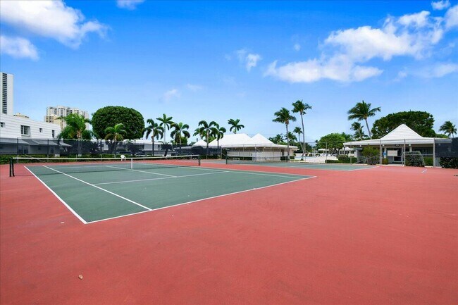 Building Photo - 1250 Sugar Sands Blvd