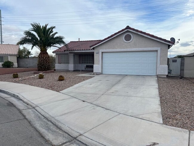 Building Photo - Fabulous 3 bedroom  Home