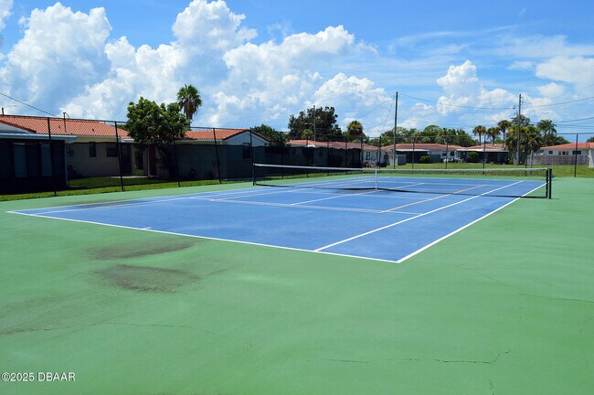 Building Photo - 64 Cardinal Dr