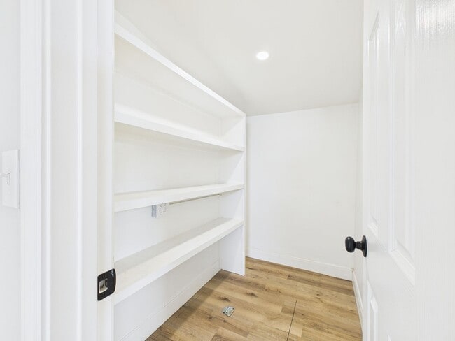 Building Photo - 3412 NE 16th Ave