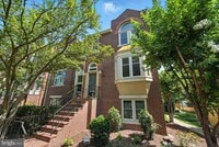 Building Photo - 3911 Courtland Cir