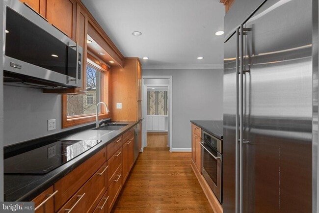 Building Photo - 3207 Circle Hill Rd