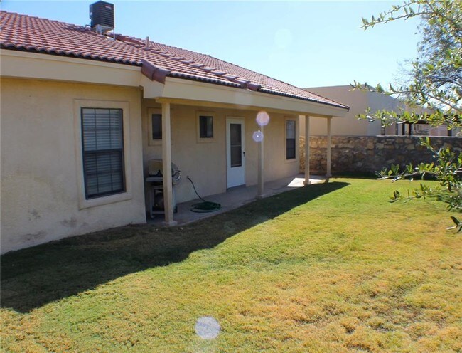 Building Photo - 136 Star Spirit Rd