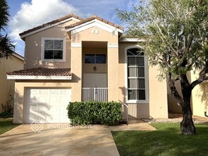 Building Photo - 7449 Santa Monica Dr