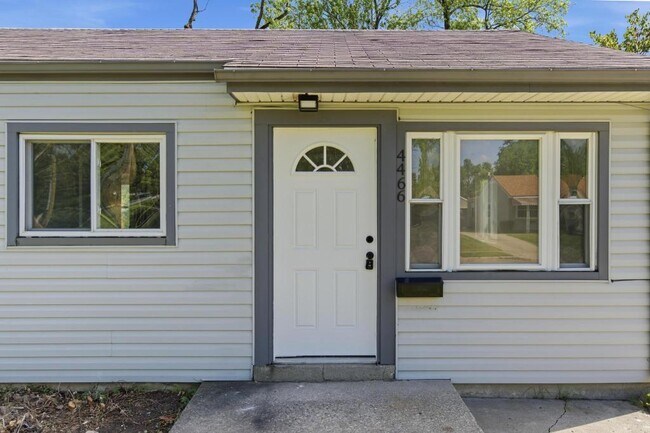 Building Photo - 4466 Gatewood Pl