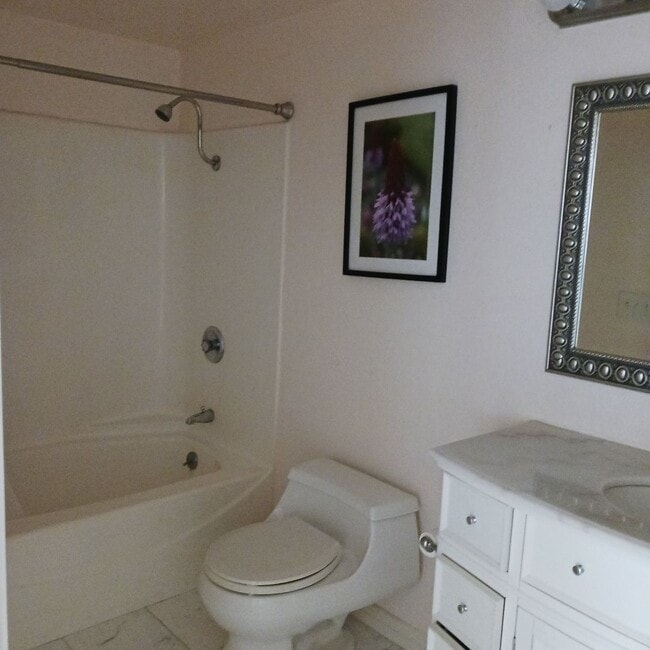 Building Photo - Great Condo Pebble Beach with Ocena Views