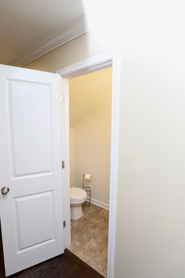 Building Photo - 1761 Nicholas Dr