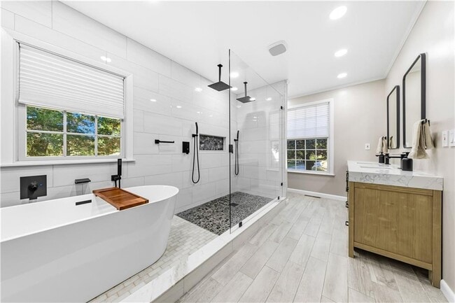 Building Photo - 9 Ridge Rd