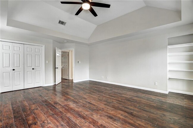 Building Photo - 6526 Lost Horizon Dr