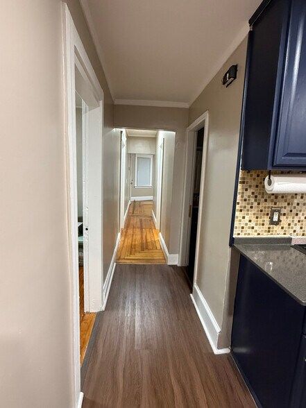 Building Photo - 123 Stanwood St