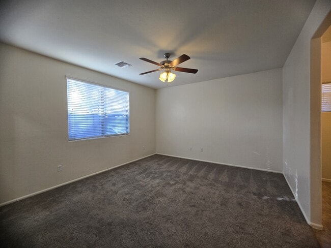 Building Photo - 3303 S Lakeside Ridge Loop