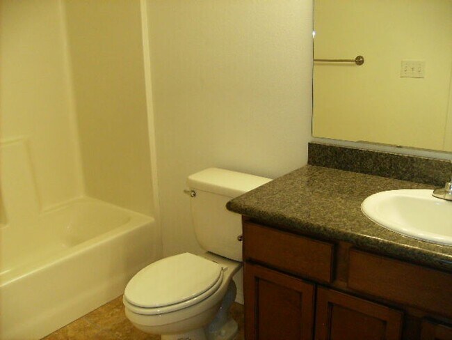 Building Photo - 103 E Mizzou Ct