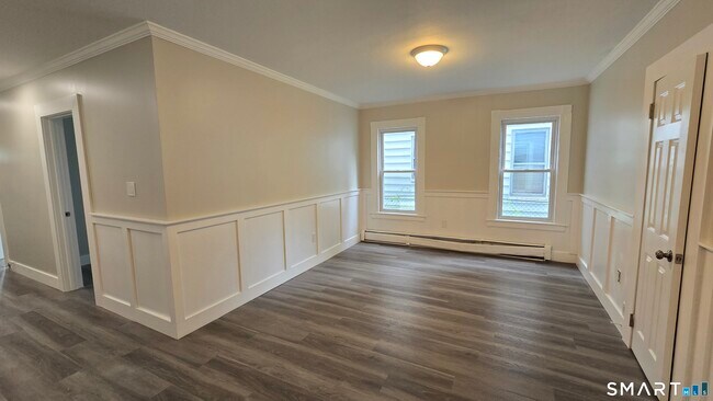 Building Photo - 1514 Pembroke St