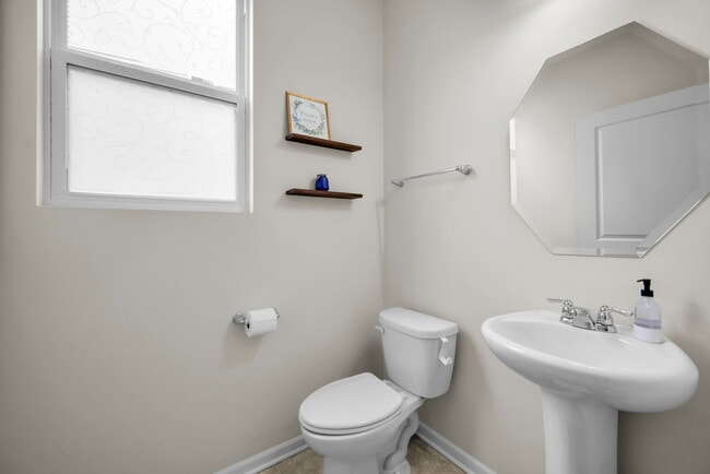 Building Photo - 4255 Fraser Cir