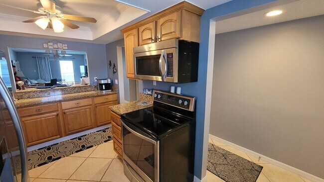 Building Photo - Fully Furnished Condo in the heart of Cocoa Beach-Available 10.1.24 to 4.30.25