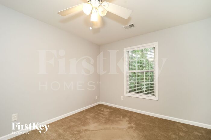 Building Photo - 269 Hunt Creek Dr