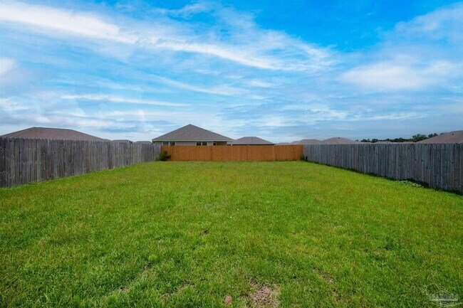 Building Photo - 5280 Peach Dr