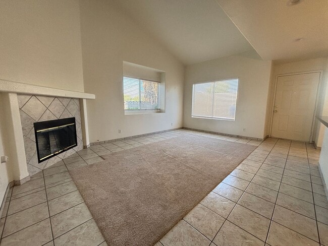 Building Photo - West Palmdale Townhouse