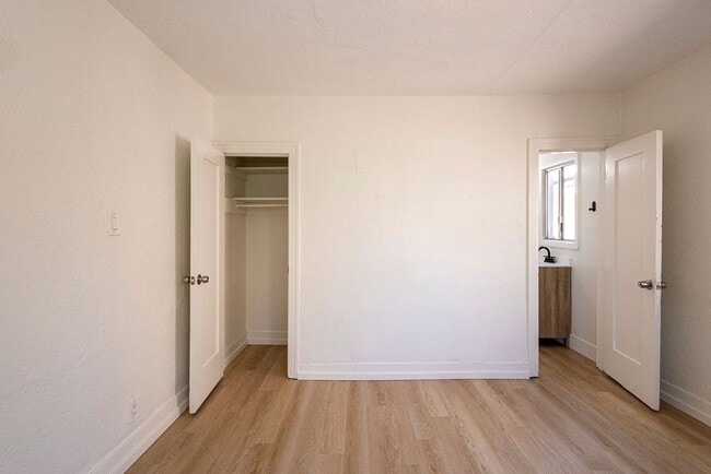 Building Photo - Charming 2BR Back House Near Downtown LA & Dodger Stadium