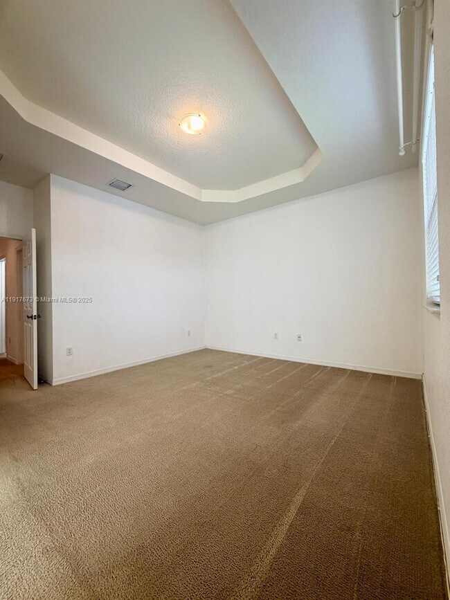 Building Photo - 3972 SW 149th Pl