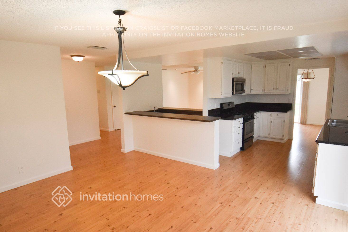 Building Photo - 5608 Coronado Way