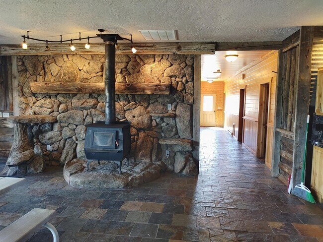 Building Photo - 256 E Fork Big Sandy Rd