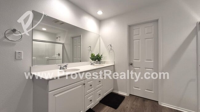 Building Photo - 12542 Ilona St