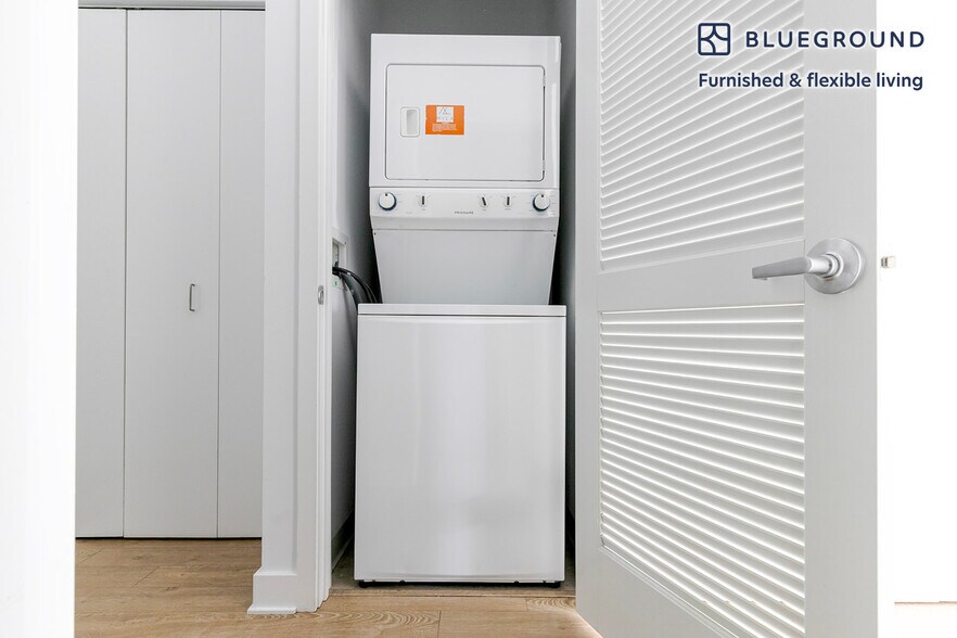 Building Photo - 201 N Garland Ct