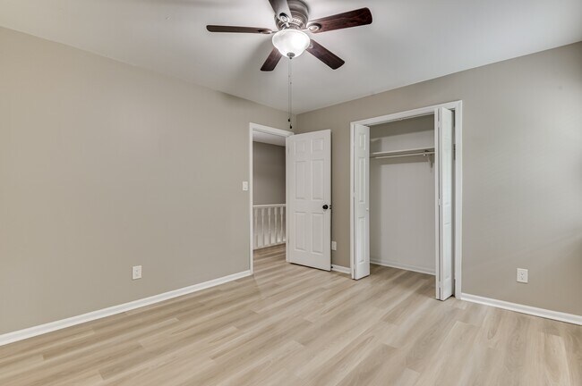 Building Photo - 454 Windtree Pl