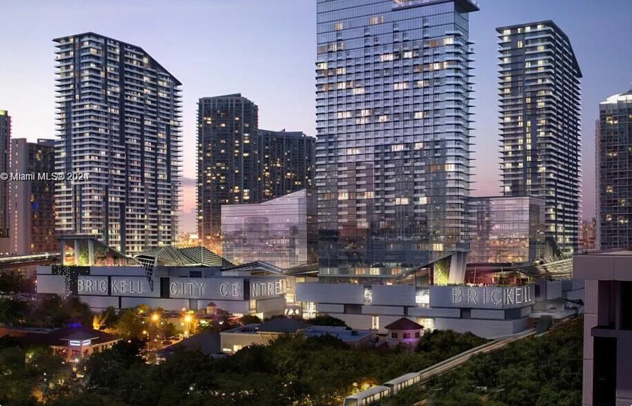 Building Photo - 1200 Brickell Bay Dr