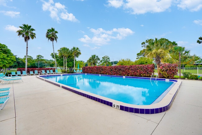 Building Photo - 1722 SE Balmoral Ct