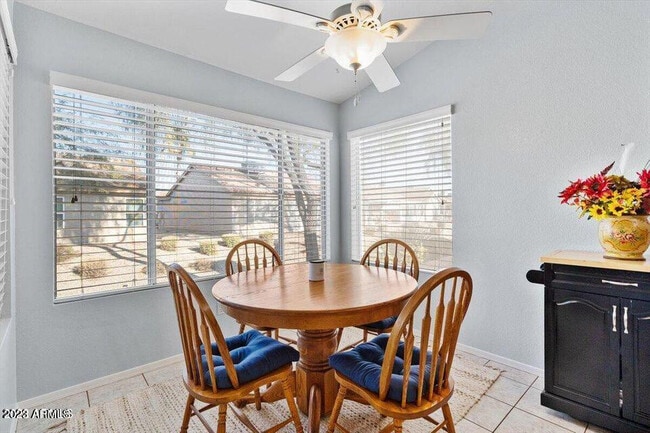 Building Photo - 1830 E Westchester Dr