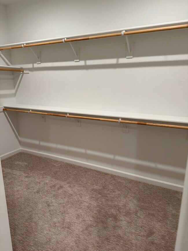 Building Photo - 1580 Blue Moon Ln