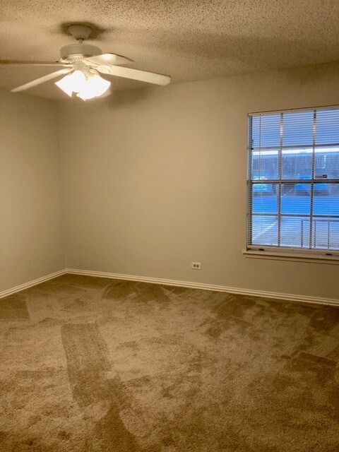 Bedroom - 8038 Broadway St