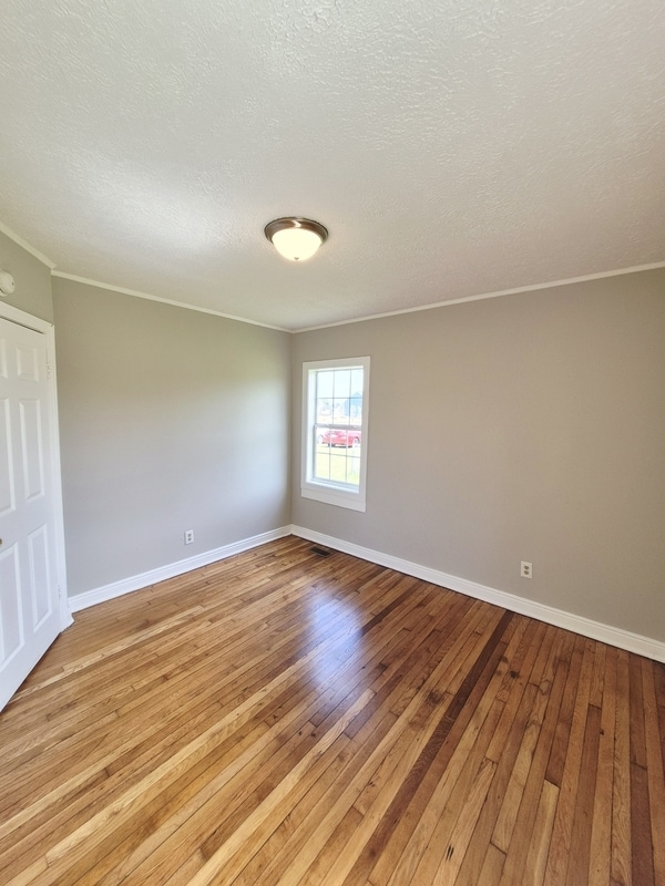 Building Photo - 2917 Creighton Rd